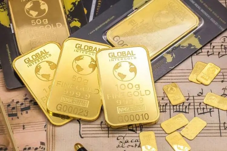 5 Reasons You Need To Invest In Gold